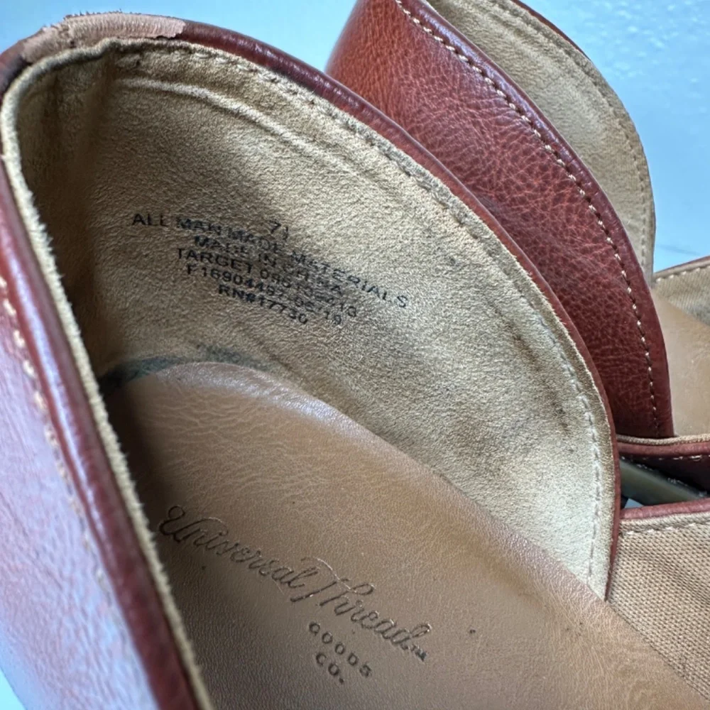 Universal Thread Women's Ankle Bootie Size 7.5 Rylie Brown‎ Slip on